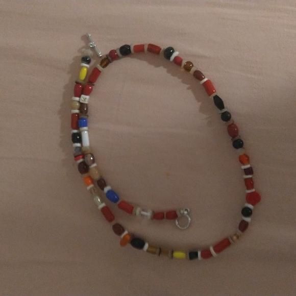 Neclace - Picture 2 of 2